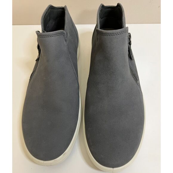 ECCO Soft 7 Low Cut Zip booties. Size 10-10.5(W). - Picture 1 of 8